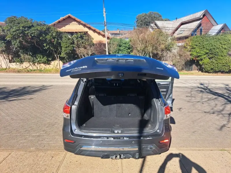 Camioneta SUV Nissan Pathfinder 4WD 2015 - 4