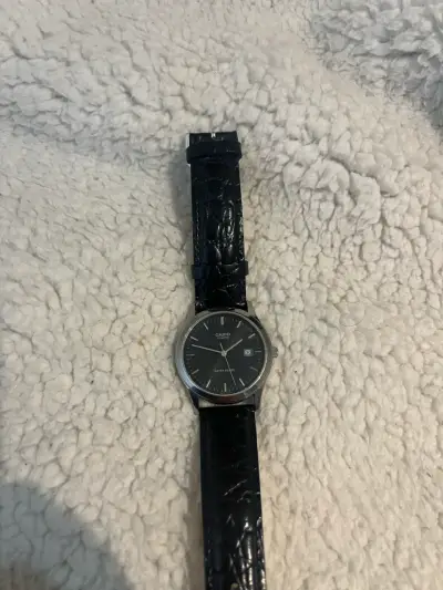 Reloj Casio Quartz Negro Resistente al Agua - miniatura 2