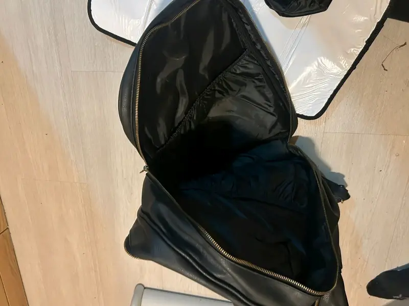 Bolso Pañalera 100%cuero - 6