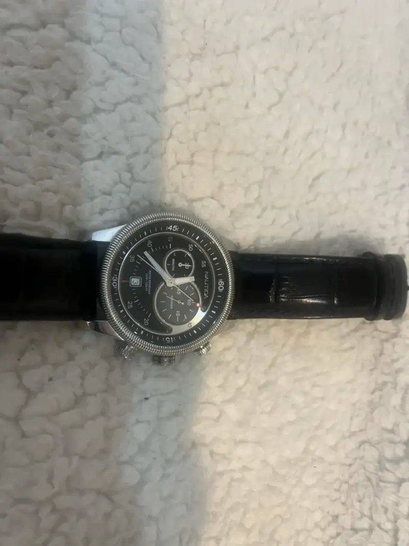 Reloj Nautica cronógrafo con correa de cuero negro - 2