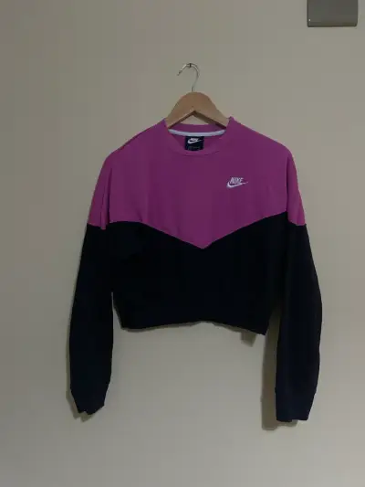 Polerón Nike bicolor morado y negro - miniatura 1