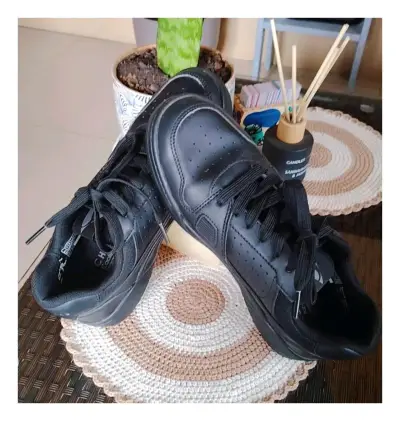Zapatillas negras Skechers Air-Cooled para hombre - miniatura 1