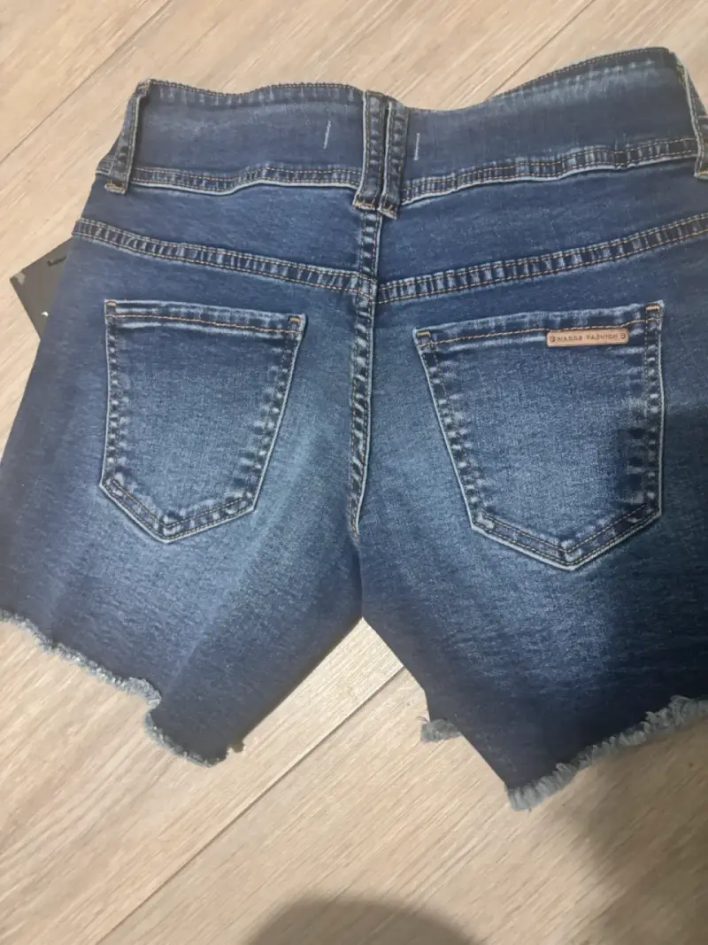 Shorts de mezclilla tiro alto Wados - 3