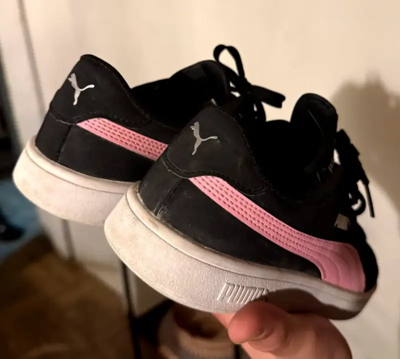 Zapatillas deportivas negras y rosadas Puma - 3