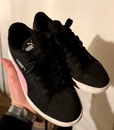 Zapatillas deportivas negras y rosadas Puma - miniatura 4