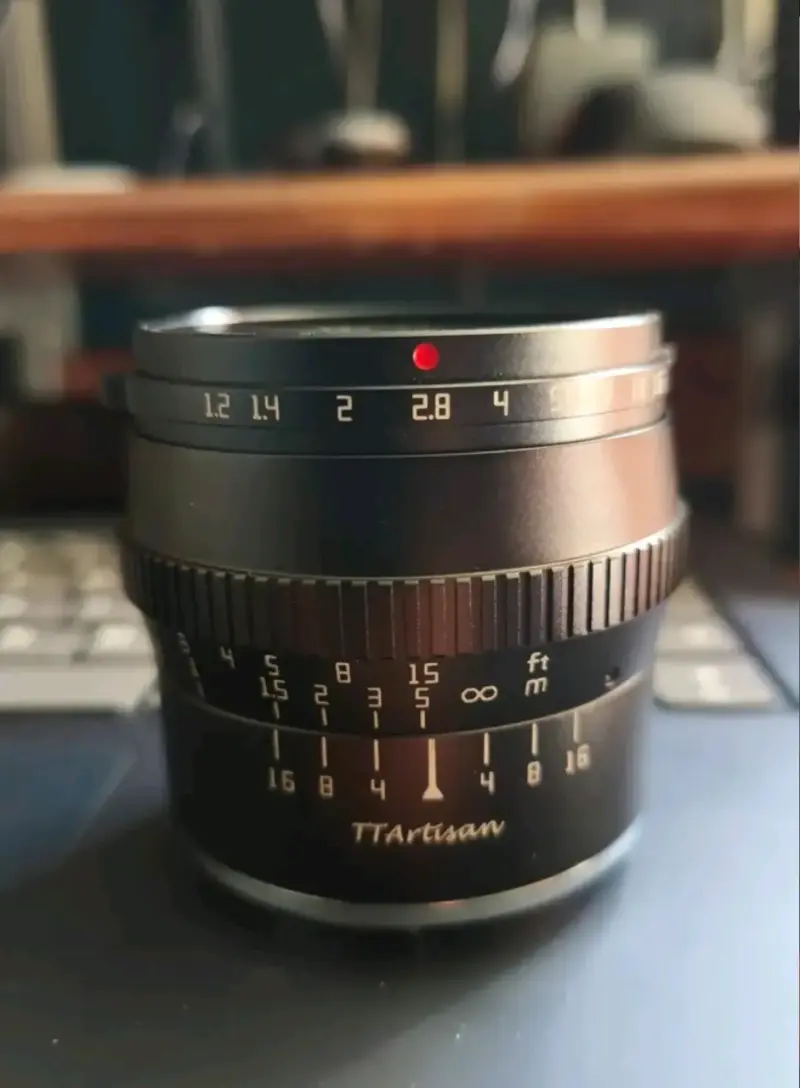 Lente TTArtisan 50mm f/1.2 para canon M - 3