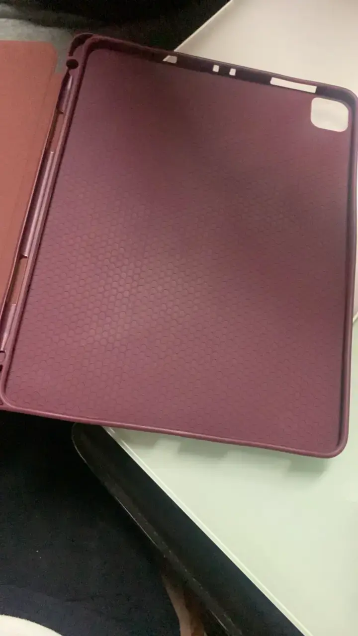 Funda protectora morada para tablet - 2