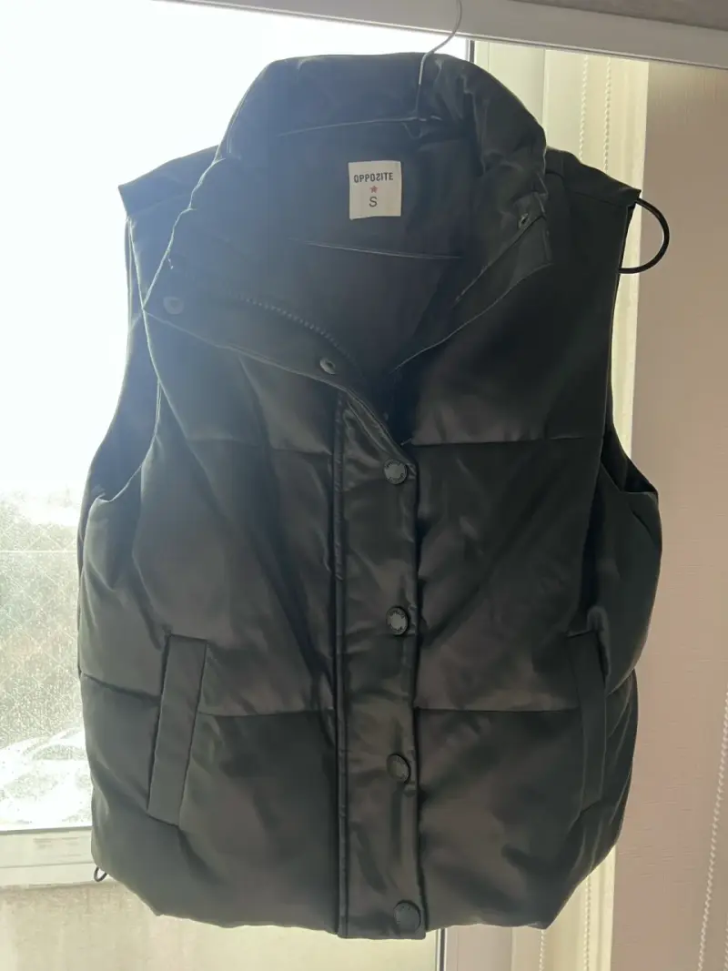 Chaleco Puffa Negro Marca Opposite Talla S - 2
