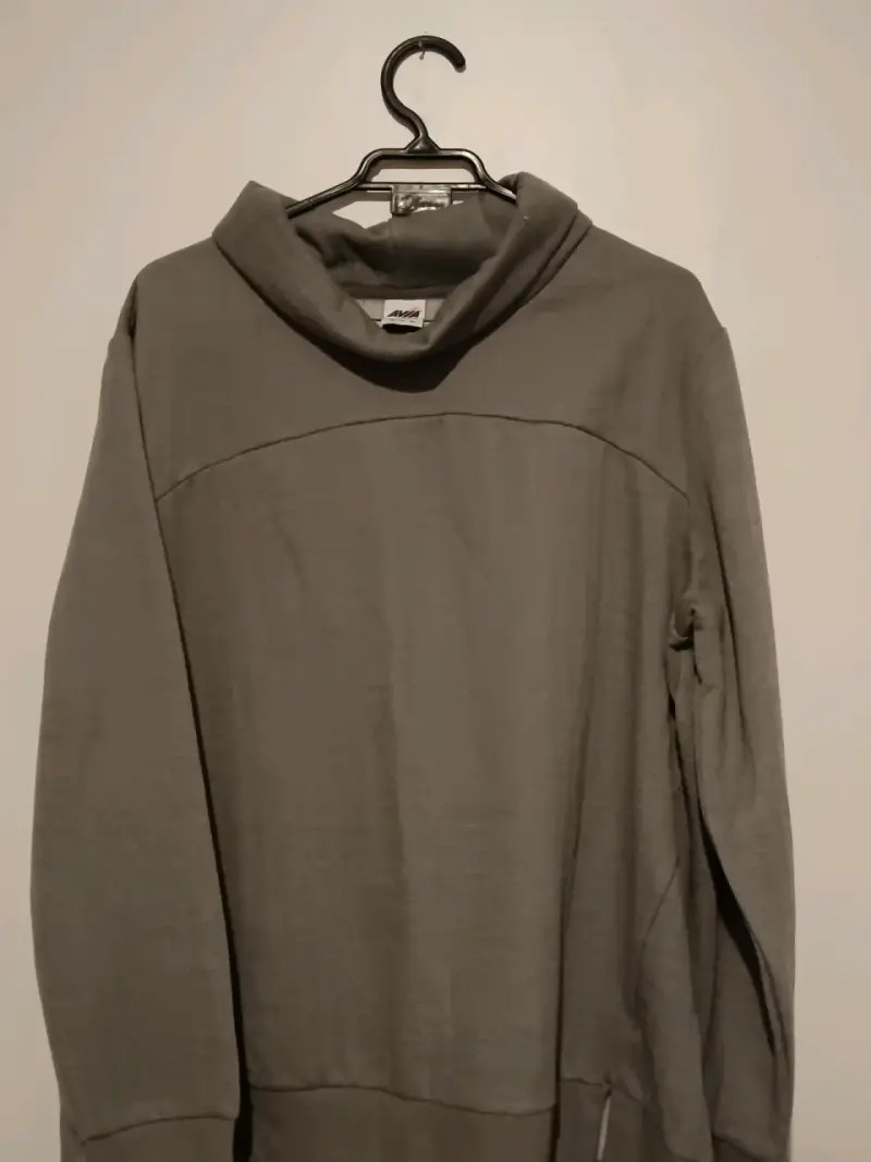 Polerón gris Avia talla XL - 2