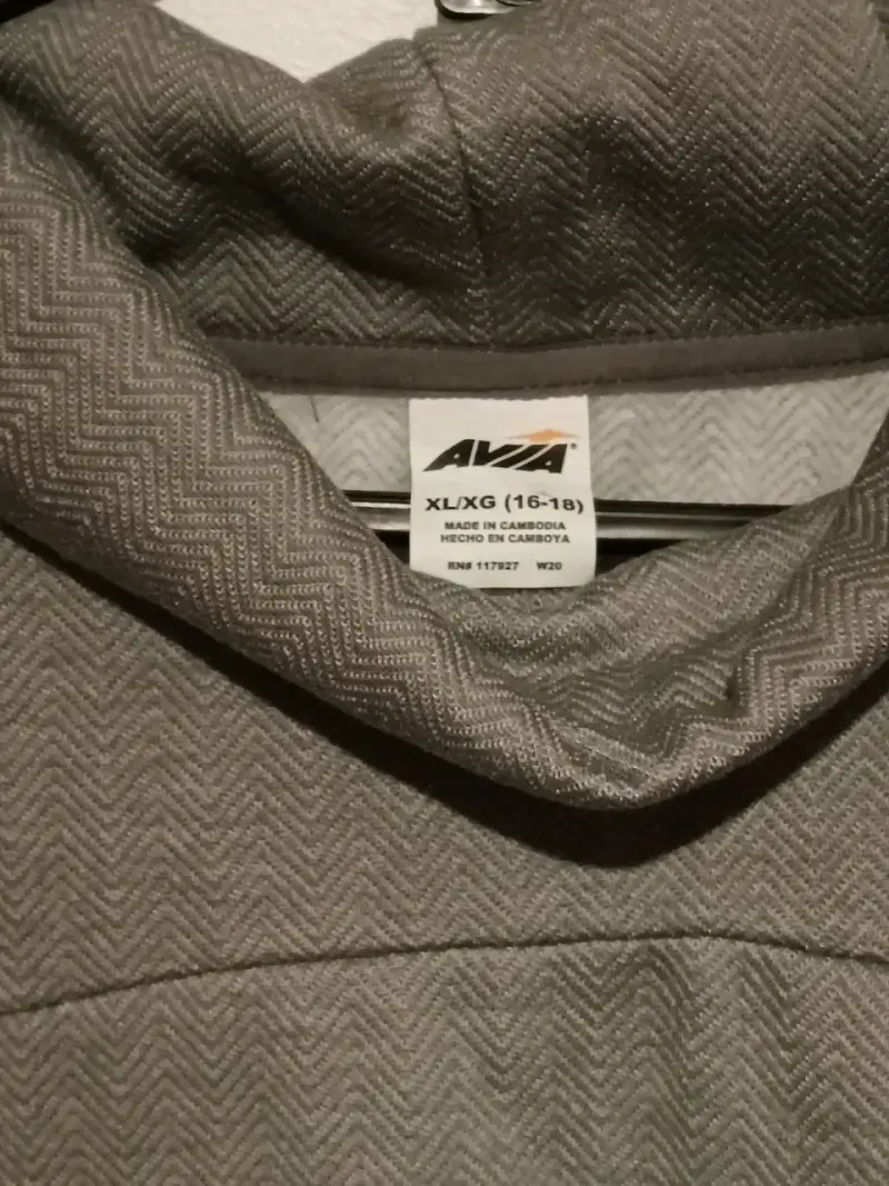 Polerón gris Avia talla XL - 3