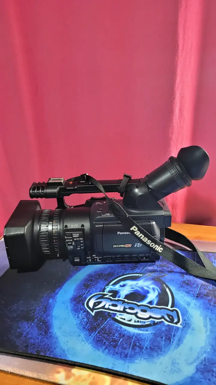 Cámara Panasonic AG-HPX250 con Accesorios - 5