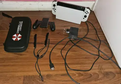 Nintendo Switch OLED con accesorios - miniatura 4