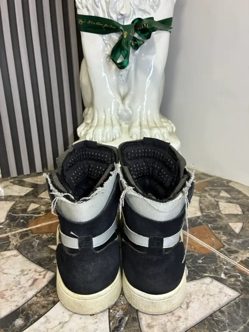 Zapatillas Nike Air Jordan Zoom Air negras y grises - 4