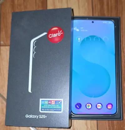 Smartphone Samsung Galaxy S25+ con caja - miniatura 2