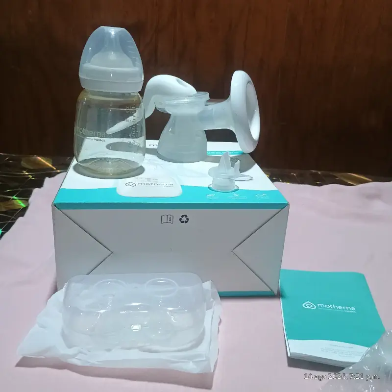 Extractor de leche manual Motherna con mamadera - 3