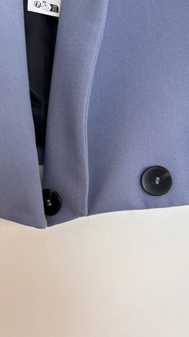 Blazer cropped azul pizarra Zara para mujer nuevo - 4