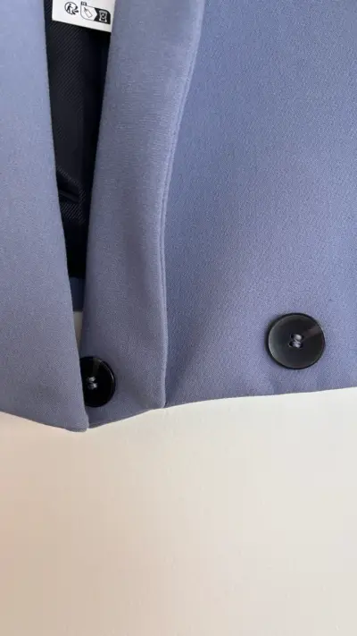 Blazer cropped azul pizarra Zara para mujer nuevo - miniatura 4