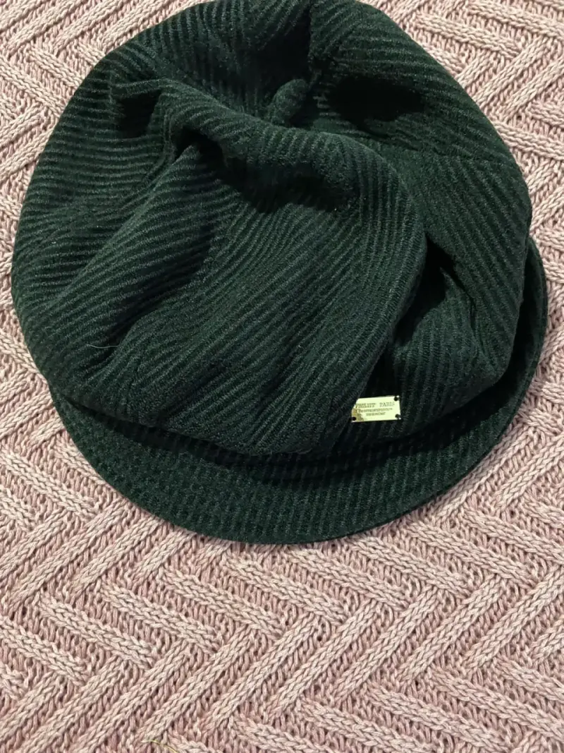 Boina de pana negra estilo vintage - 2