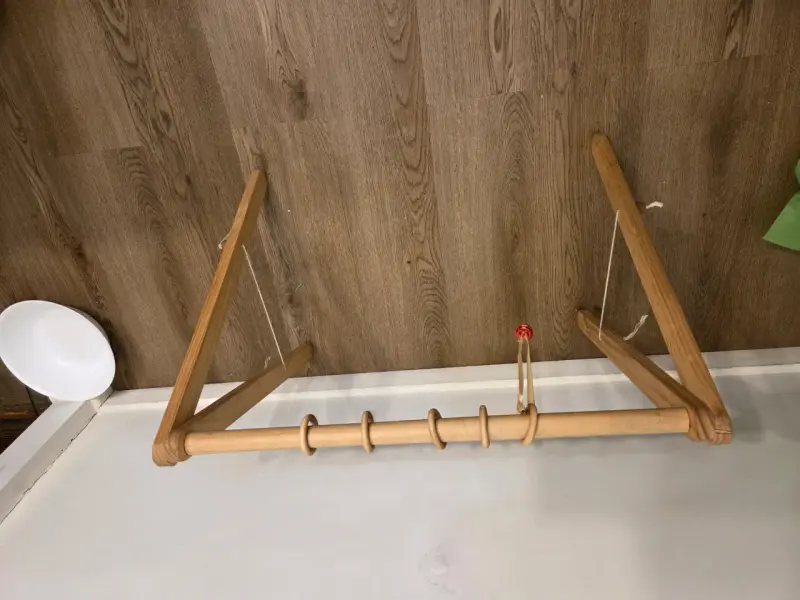 Gimnasio de madera para bebé con aros - 4