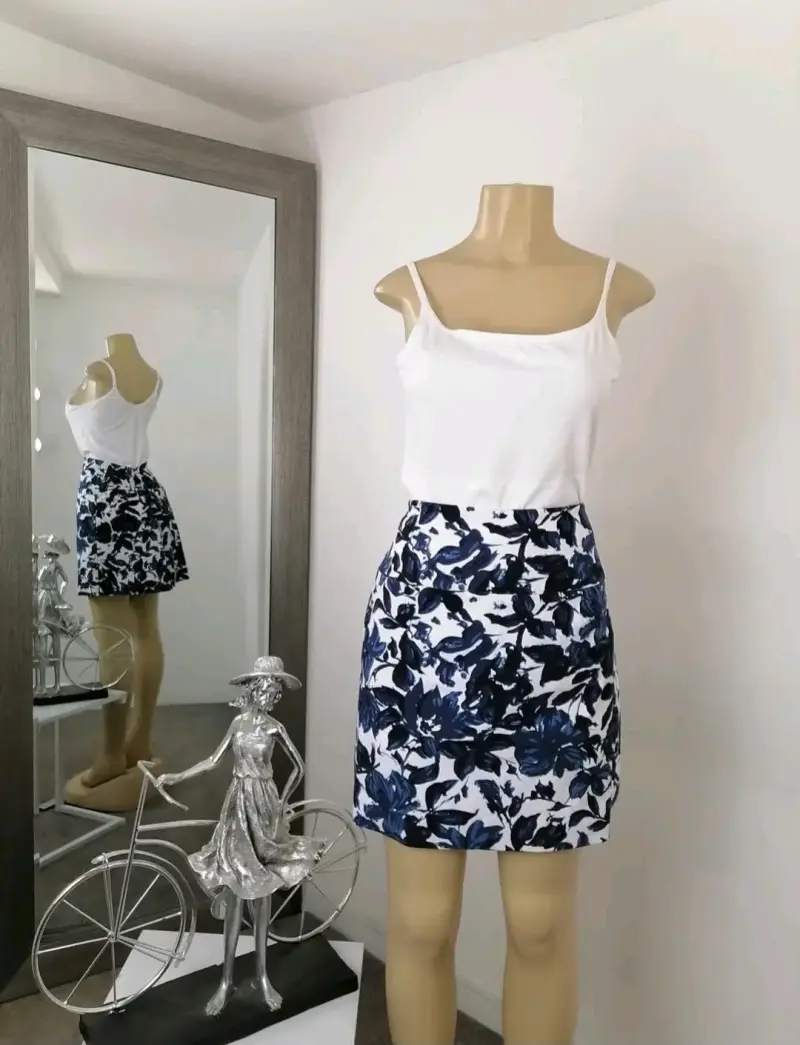 Falda shorts con estampado floral azul - 3