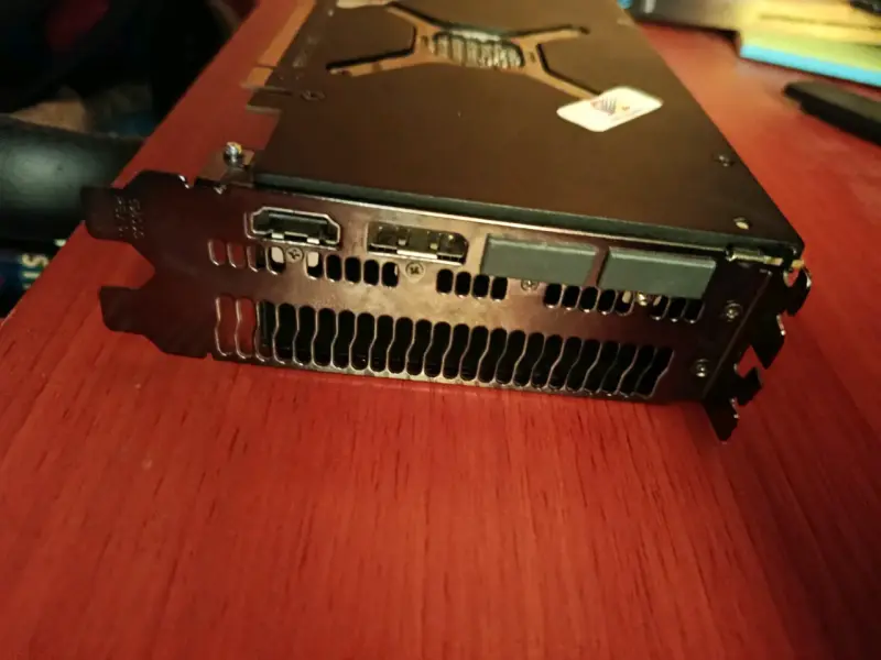Tarjeta gráfica AMD Radeon RX VEGA 56 8 GB - 4