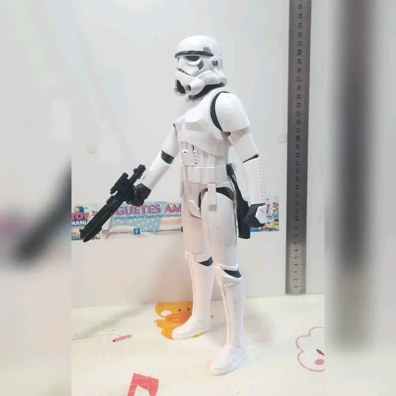 Figura de acción Stormtrooper Star Wars. - 4