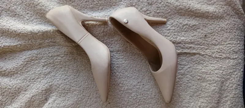 Zapatos de tacón beige - 1