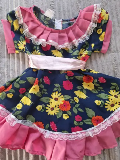 Vestido cueca talla 2 - miniatura 1