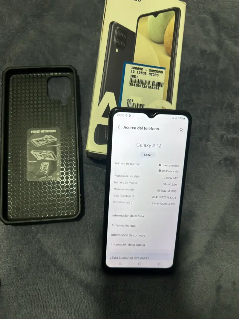 Samsung Galaxy A12 con funda protectora - 2