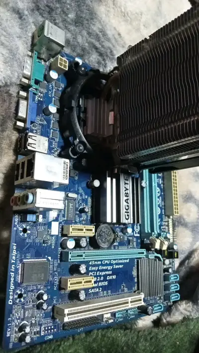 Q8300 4 Nucleos placa madre GA-G41MT-S2P Disipador - miniatura 3