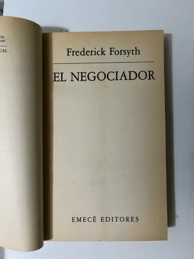 Libro 'El Negociador' de Frederick Forsyth - miniatura 2