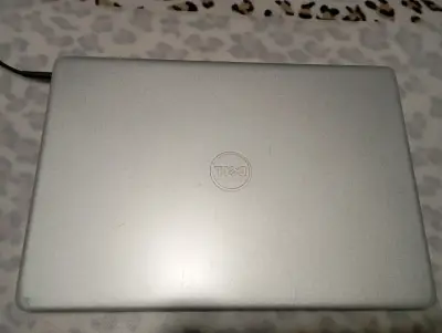 Laptop Dell  Inspiron 3501  15" - miniatura 1