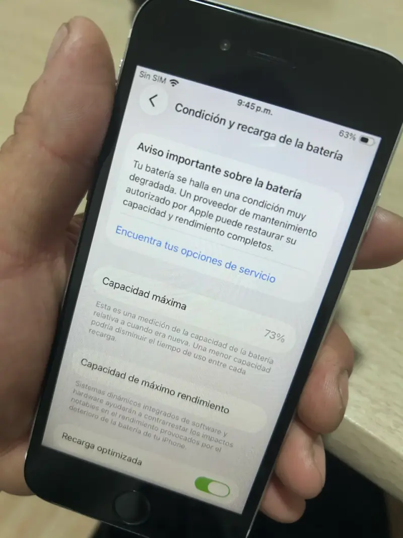 iPhone SE 2020 64GB Blanco en Buen Estado - 2