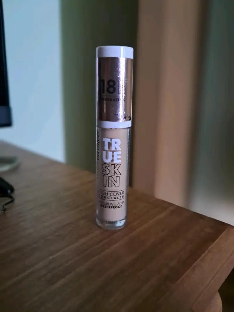 Corrector de alta cobertura Catrice True Skin