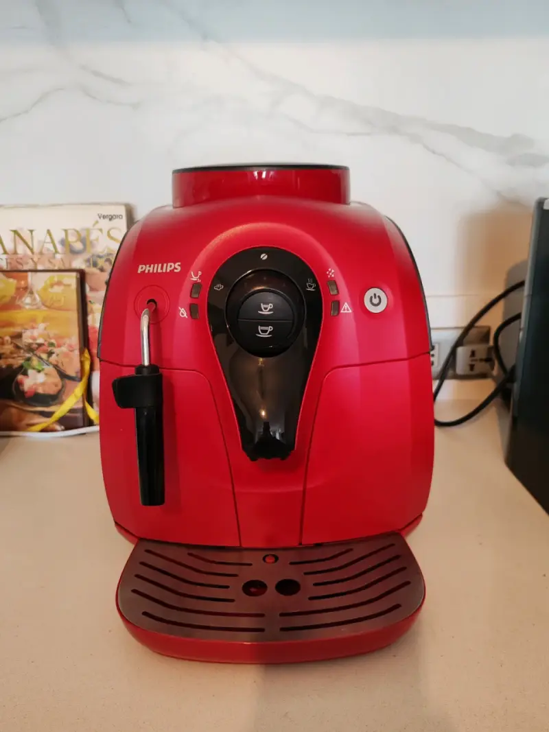 Cafetera espresso automática Philips roja - 2