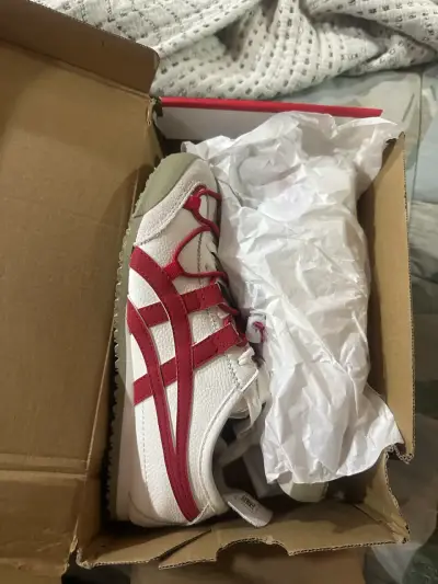 ZAPATILLA ONITSUKA TIGER  NUEVAS / EU 38 - miniatura 1