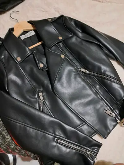 Chaqueta de cuero negra Basement para mujer - miniatura 3