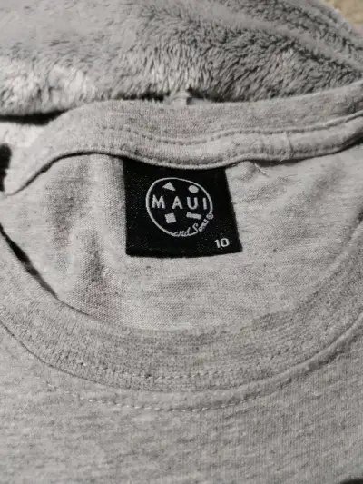 Polera gris Maui and Sons para niño - miniatura 3