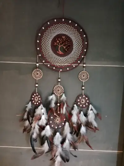Atrapasueños decorativo con plumy árbol  de cobre - miniatura 4