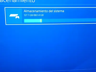 Consola PlayStation 4 con juegos y controles - miniatura 4