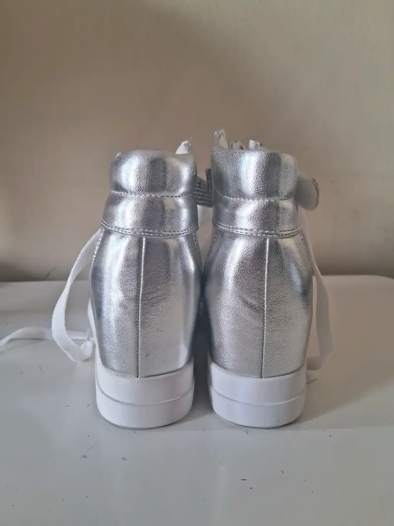 Zapatillas plateadas con brillantes para niña - 2