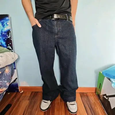 Jeans de mezclilla azul oscuro para hombre - miniatura 2