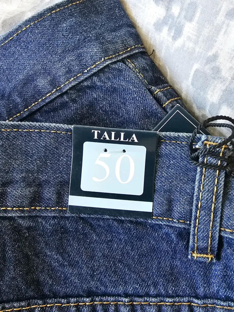 Jeans azul talla 50, en excelente estado. - 2