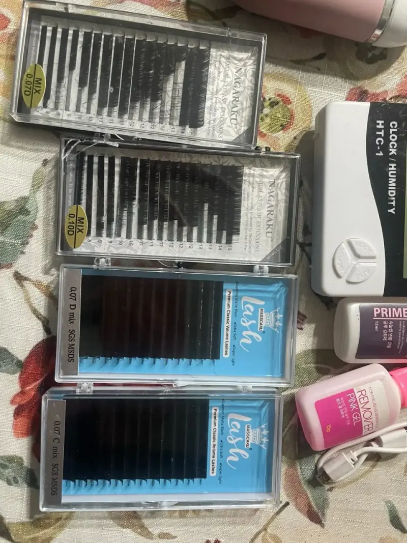 Kit de Extensiones de Pestañas con Accesorios - 2