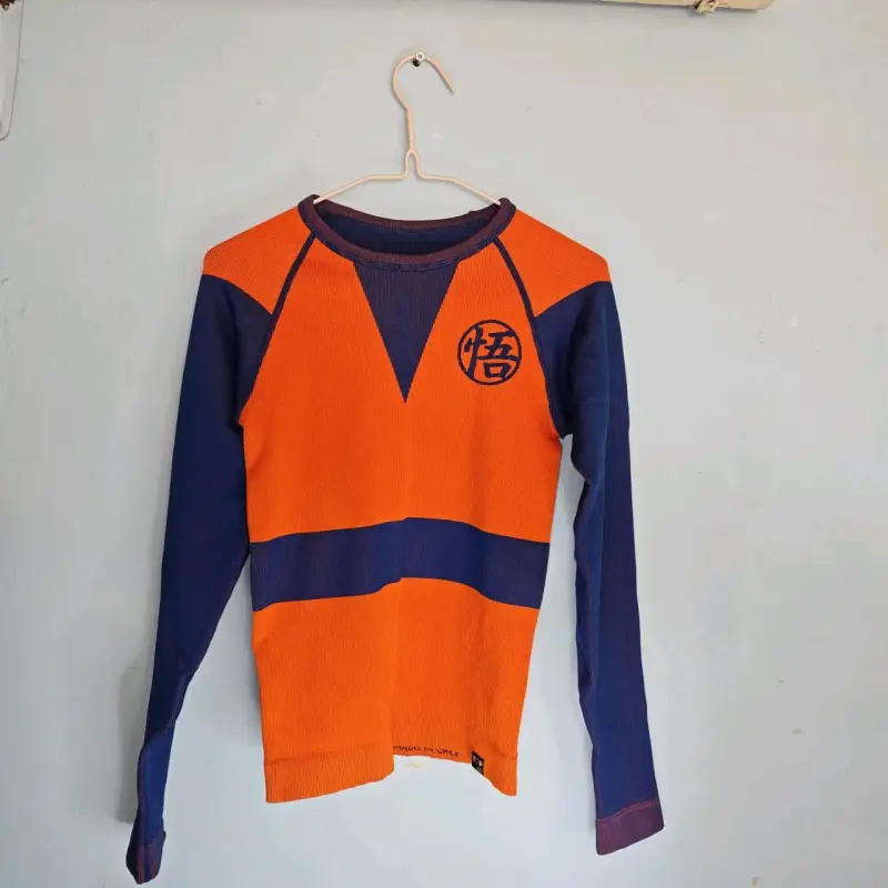 Polera de compresión estilo Dragon Ball Z