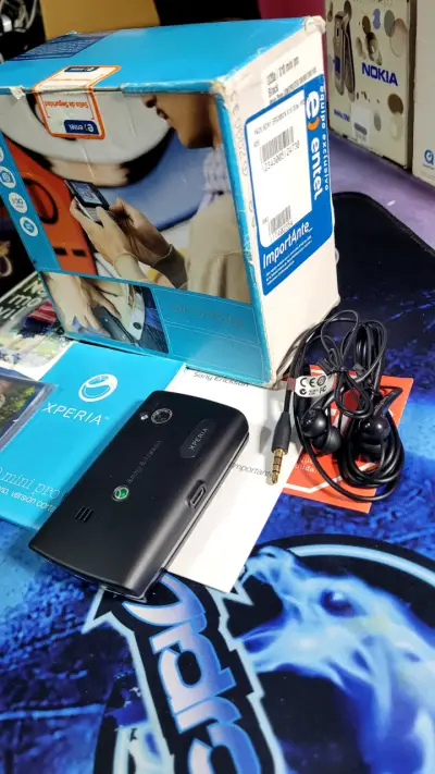 XPERIA X10 mini pro - miniatura 5