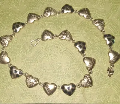 Collar de corazones dorado - miniatura 2