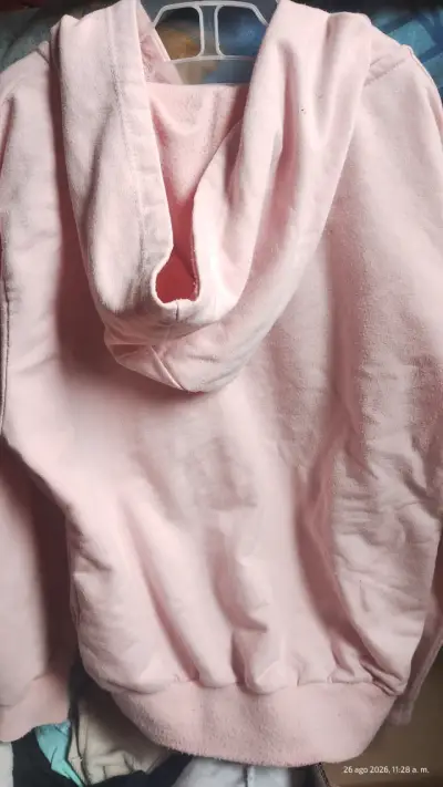 Polerón rosado con capucha y diseño de unicornio - miniatura 1