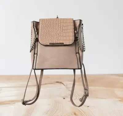 Bolso bandolera negro de cuero sintético - miniatura 2