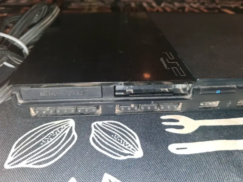 Consola PlayStation 2 Slim con juegos y accesorios - 2